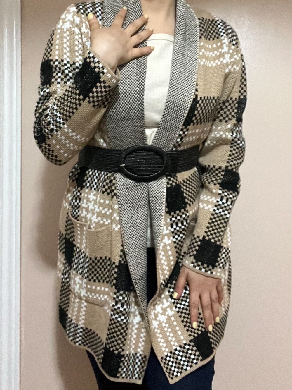 Laura: Petites Plaid Open-Front Shawl Collar Cardigan Sweater - Beige & Black